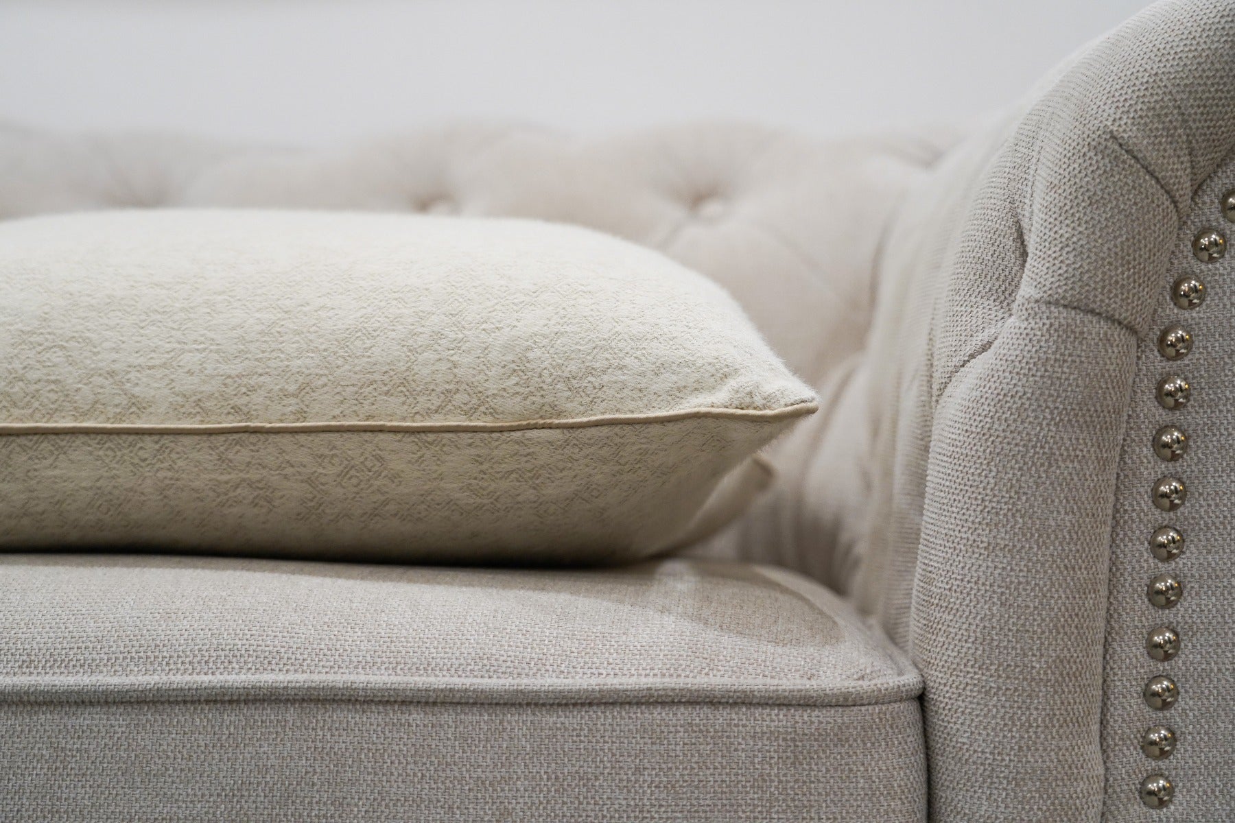 Aline Cushion
