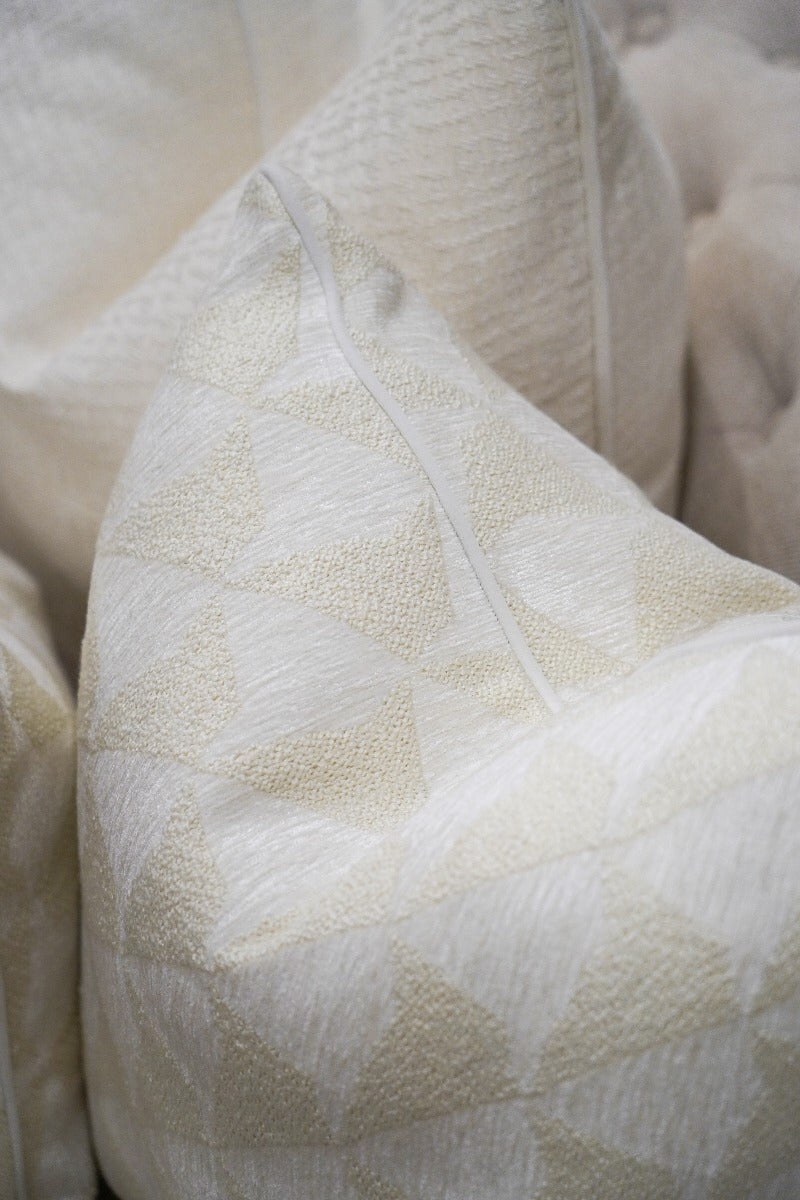Diamond Lattice Cushion